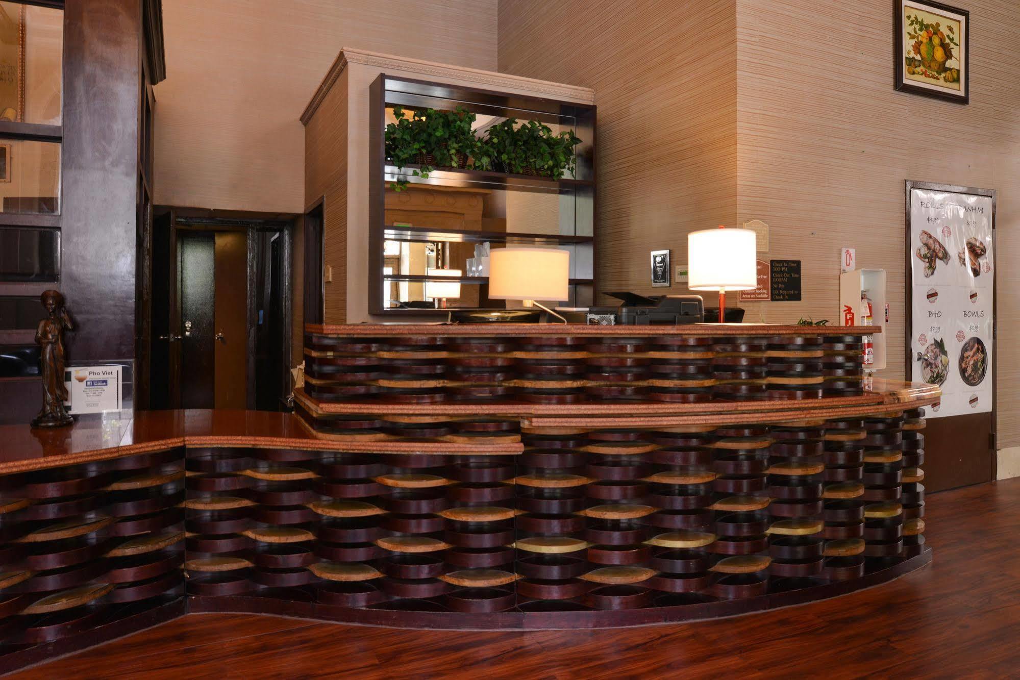 Baltimore Plaza Hotel Dış mekan fotoğraf