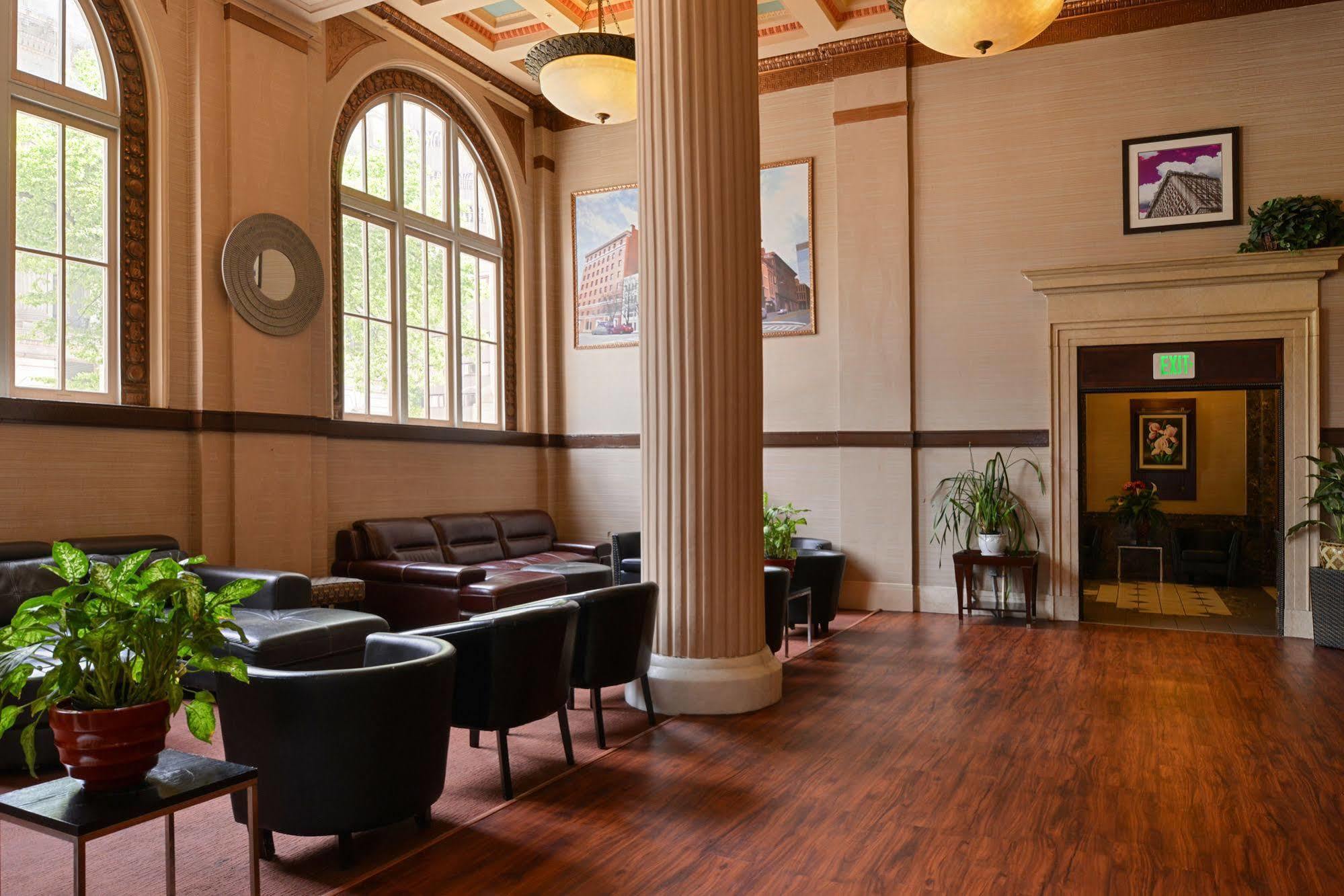 Baltimore Plaza Hotel Dış mekan fotoğraf